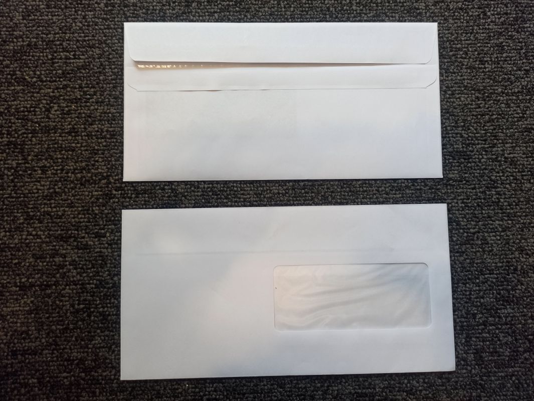 Poštovní obálka DL s okýnkem bílá s krycí páskou - 10kusů v balení